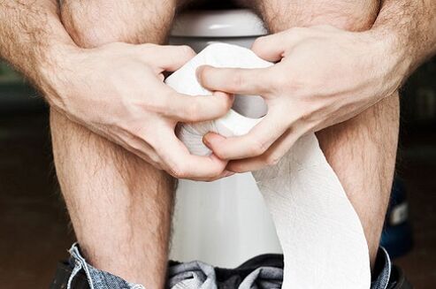 problemas com fezes devido a parasitas no corpo